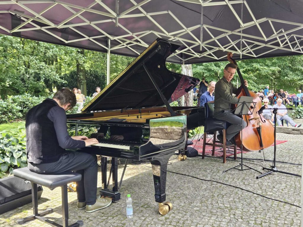 Koncerty w Parku Kościuszki. Rembrant Trio